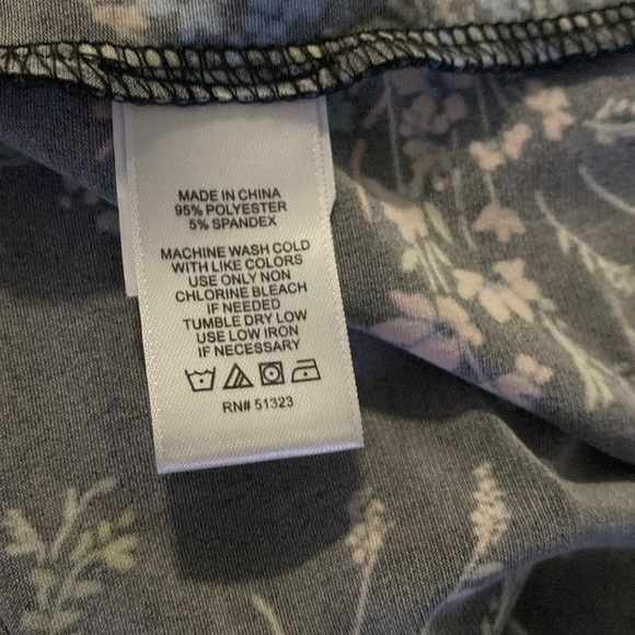 Cece Sportswear Size Large (F-9) - Picture 6 of 6